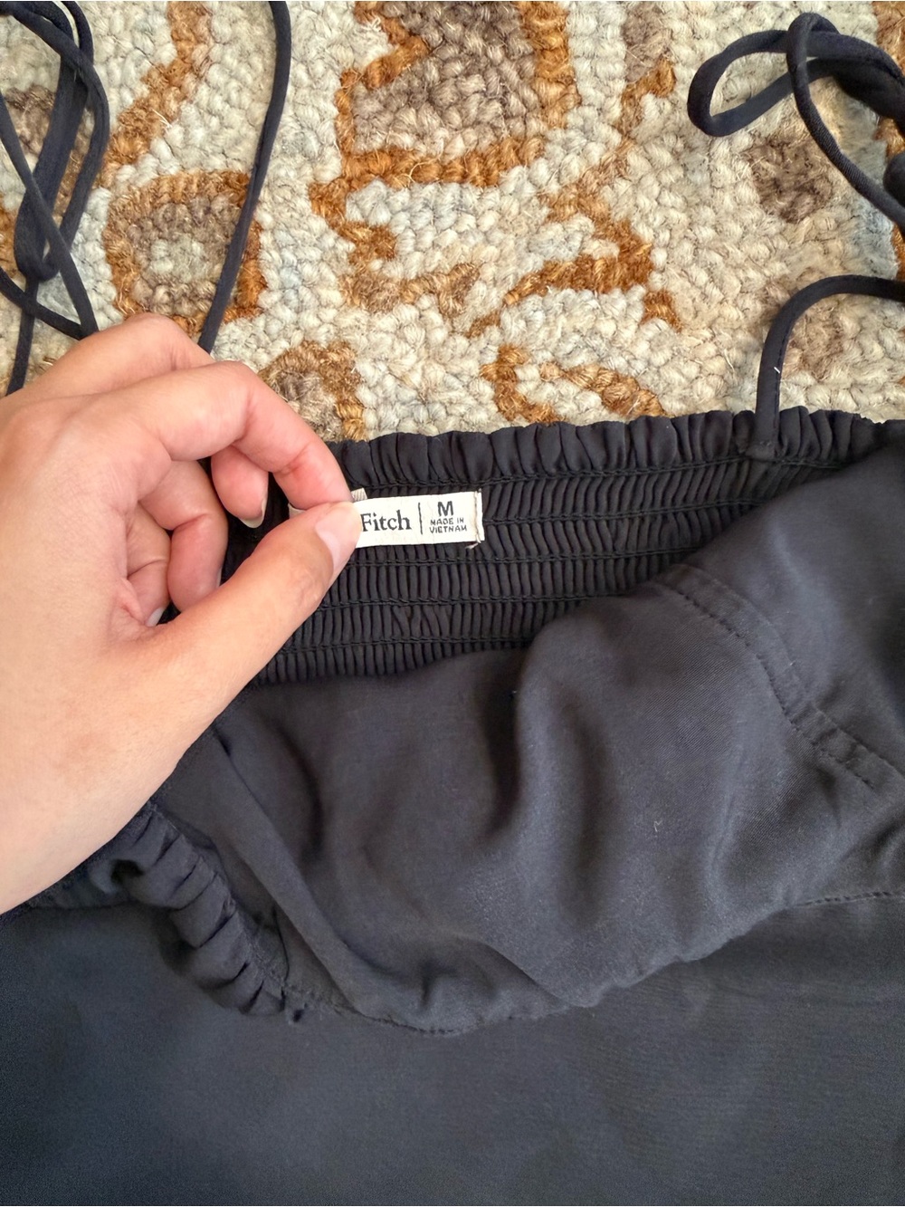 Abercrombie Tie-Shoulder Cropped Cami Top - Picture 5 of 6